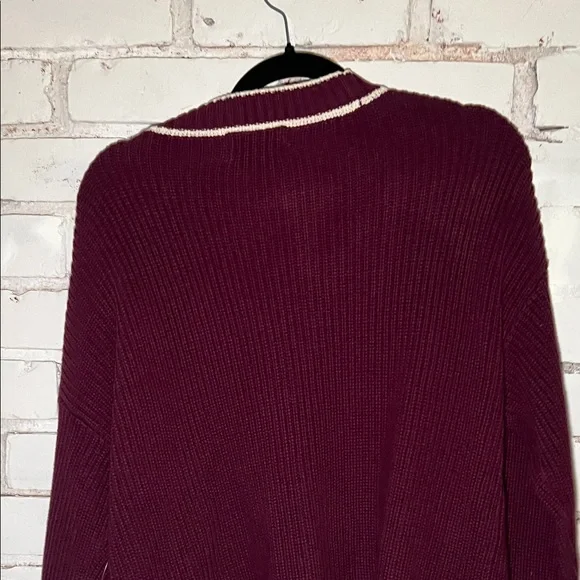 Old Navy Women's Maroon Button-Front Cardigan with Cream Trim - Picture 8 of 10